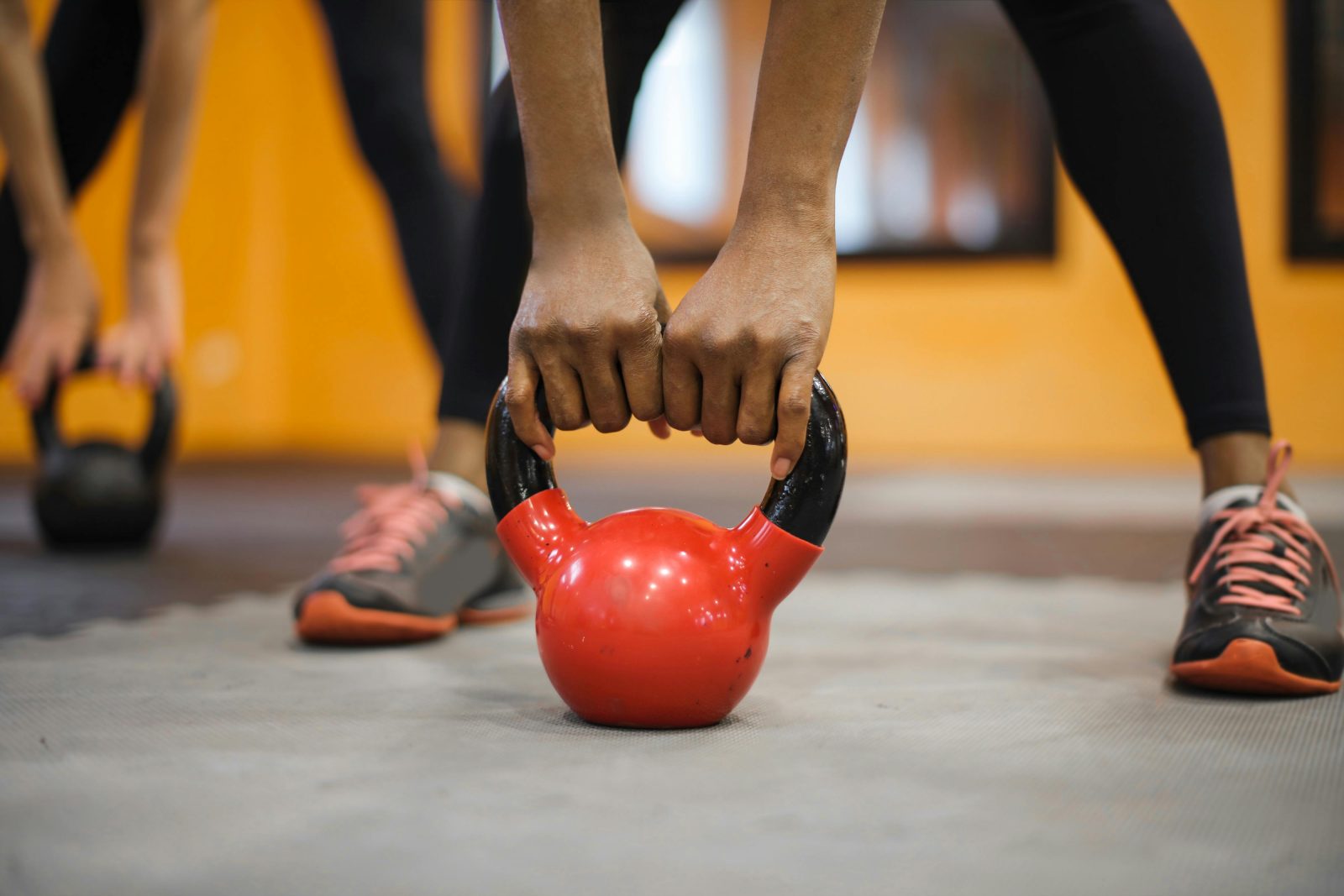 🧰 Accesorios imprescindibles de CrossFit: del cinturón lumbar al magnesio líquido