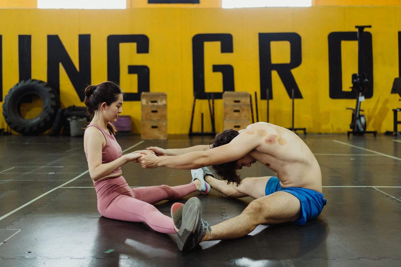 Estiramientos en CrossFit: antes y después del WOD para rendir como una bestia 🧘‍♂️