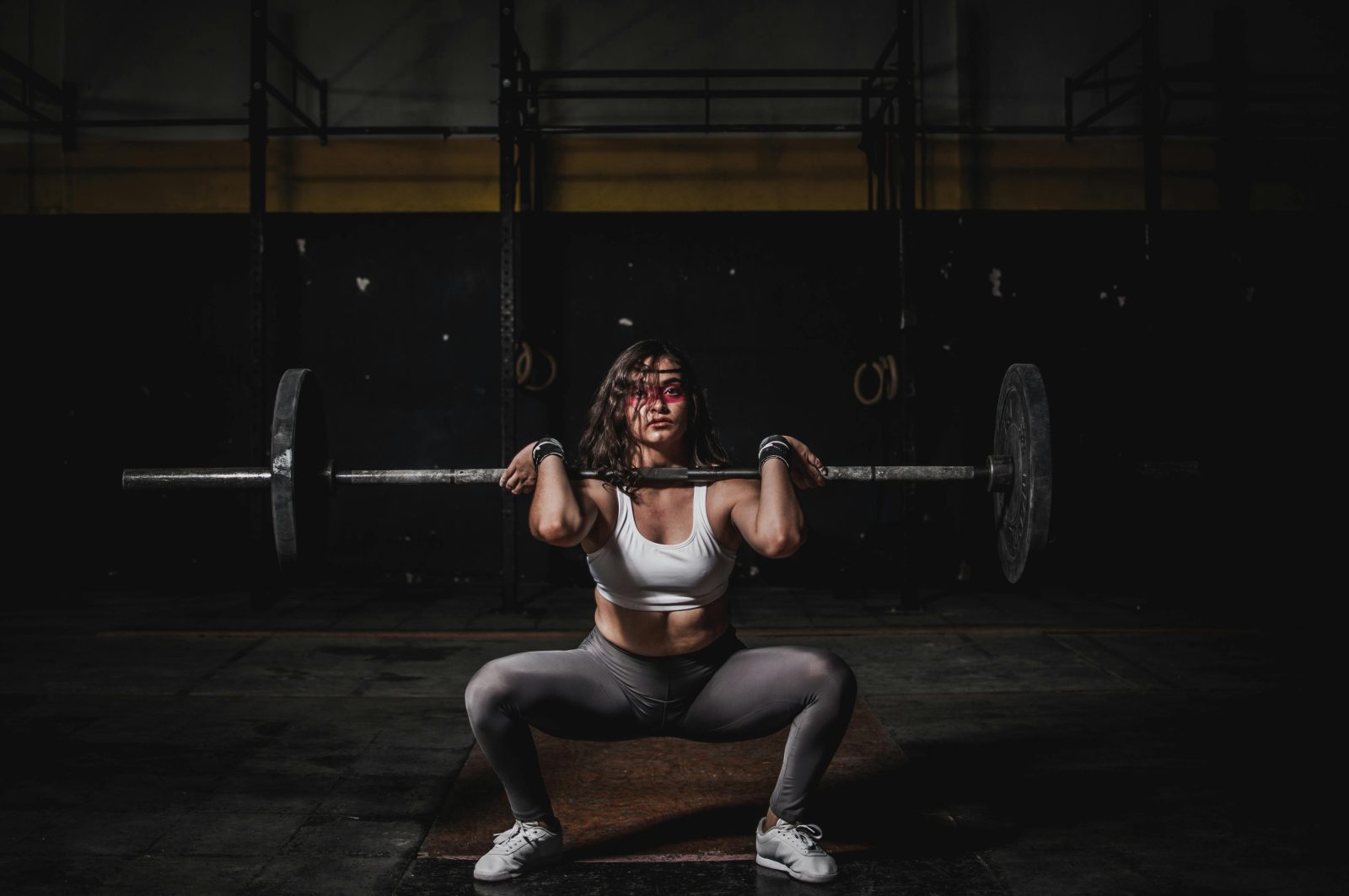 🏋️‍♀️ ¿Qué es un AMRAP en CrossFit? Cómo sacarle partido sin morir en el intento