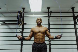 Saltar a la cuerda en CrossFit: técnica y progresiones