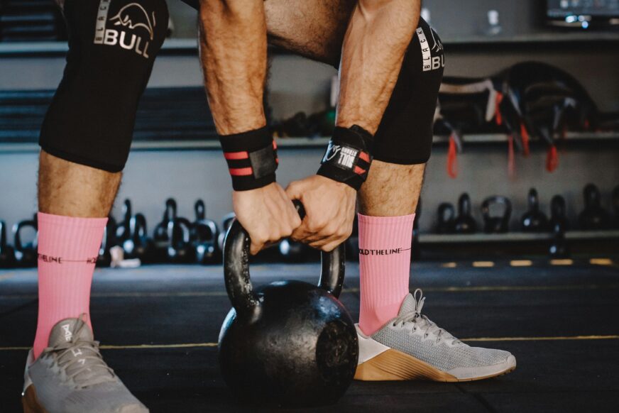 Las 7 Mejores Muñequeras para CrossFit en 2025: Protege tus Articulaciones como un Pro 🛡️🏋️