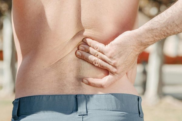 CrossFit y hernia discal: c&oacute;mo entrenar sin miedo (ni hacer el burpee de tu vida) 🧠🏋️&zwj;♂️